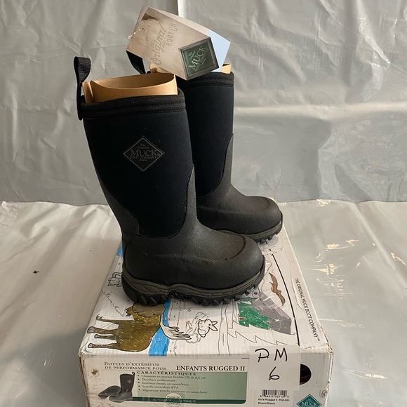 Kids Rugged Muck Boots Black size toddler seven - Picture 2 of 4